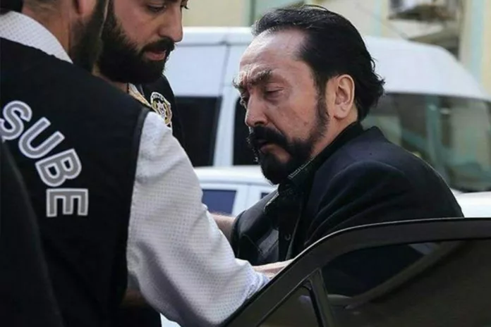 Adnan Oktar'ın Bir Davasında Oktar Hariç Tüm Sanıklara Tahliye