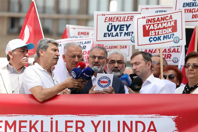 Emekli Memur-Sen'den Emeklilere Yapılacak Zam Oranına Tepki