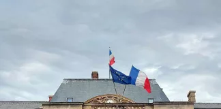 Fransa Seçimin 2. Turu İçin Yarın Sandık Başında