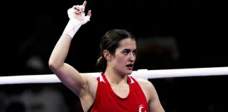 Boksör Esra Yıldız Kahraman, Paris'te Yarı Finale Yükseldi