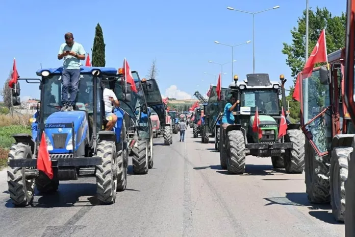 Burdur'da da Çiftçiler Traktörlerle Yollara Düştü