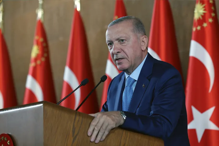 Erdoğan, Yangına Müdahaledeki Yetersizliğini Belediyelere Yıktı