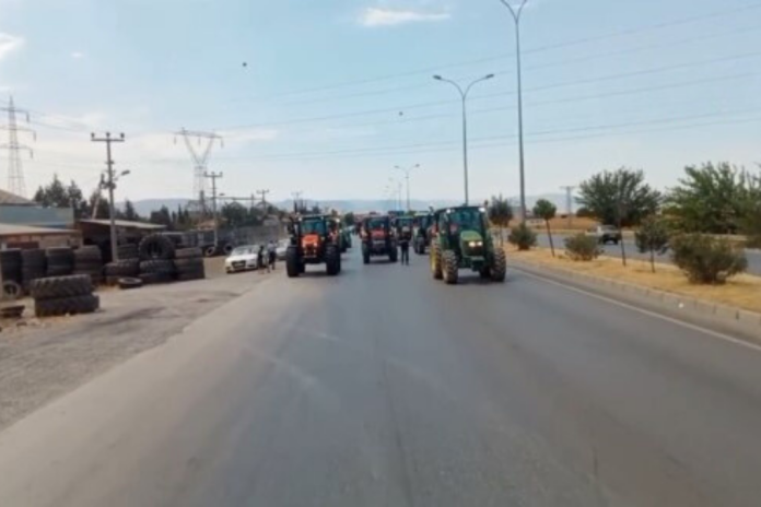 Kahramanmaraş'ta Çiftçi Eylemi: Yolu Kapattılar