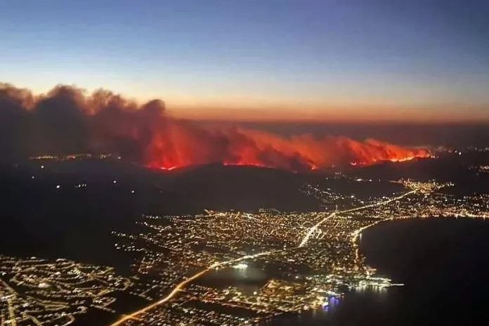 Komşu Alev Alev: Yangın Atina'ya Yaklaşıyor