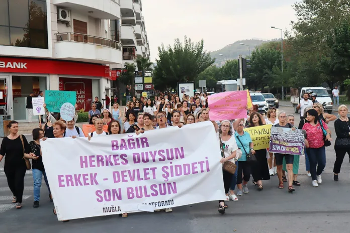 Menteşe Kadın Platformu, Senem Kıvrık İçin Eylem Düzenledi