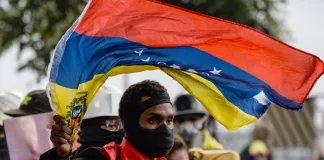 Venezuela'da Protestolar Büyüyor: 17 Can Kaybı, Bin 200 Gözaltı