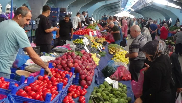 Edirneli Pazarcı İsyan Etti: Fiyatları Soran, Almadan Gidiyor